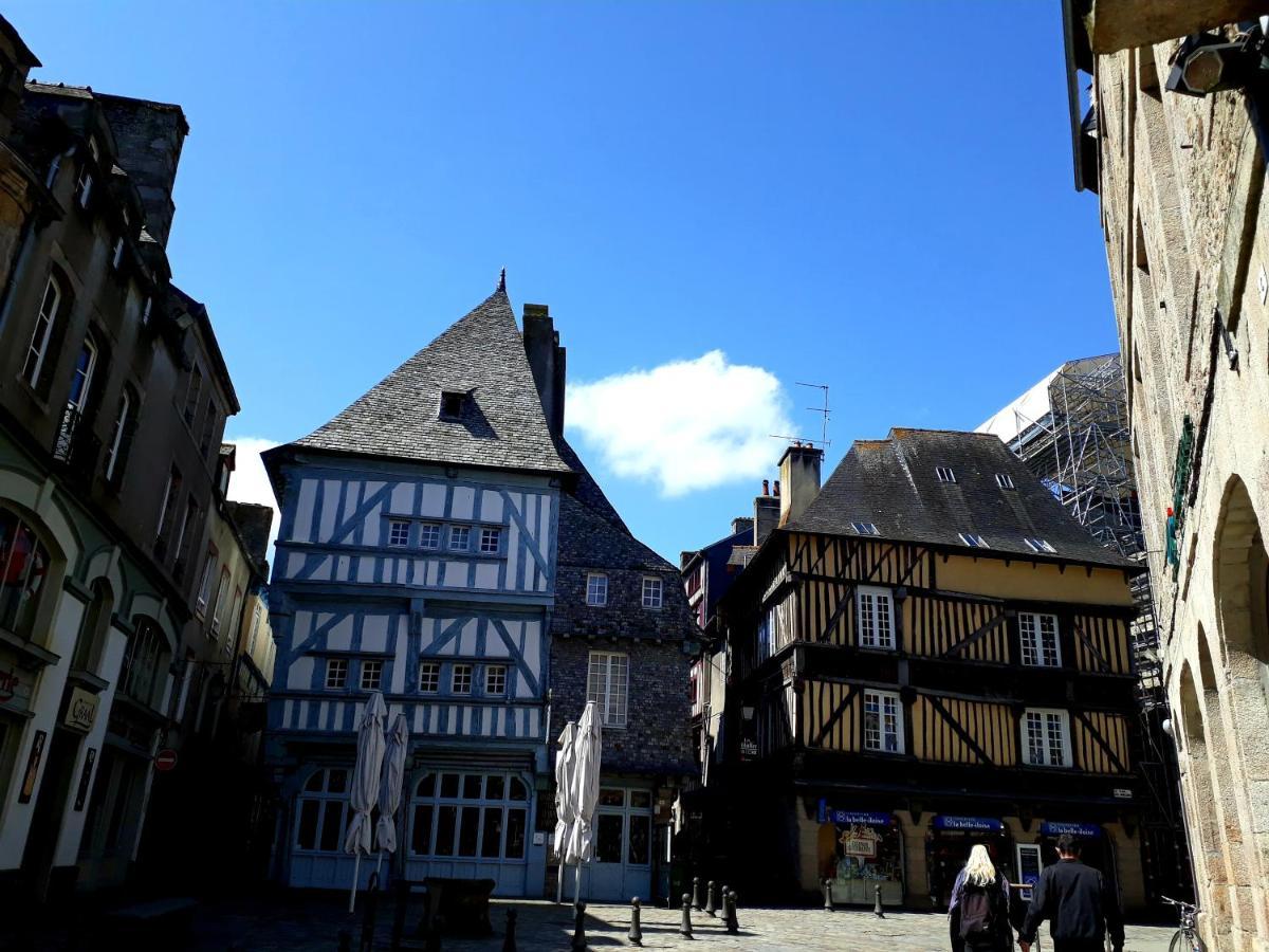 Le Vieux Moulin Acomodação com café da manhã Goudelin Exterior foto